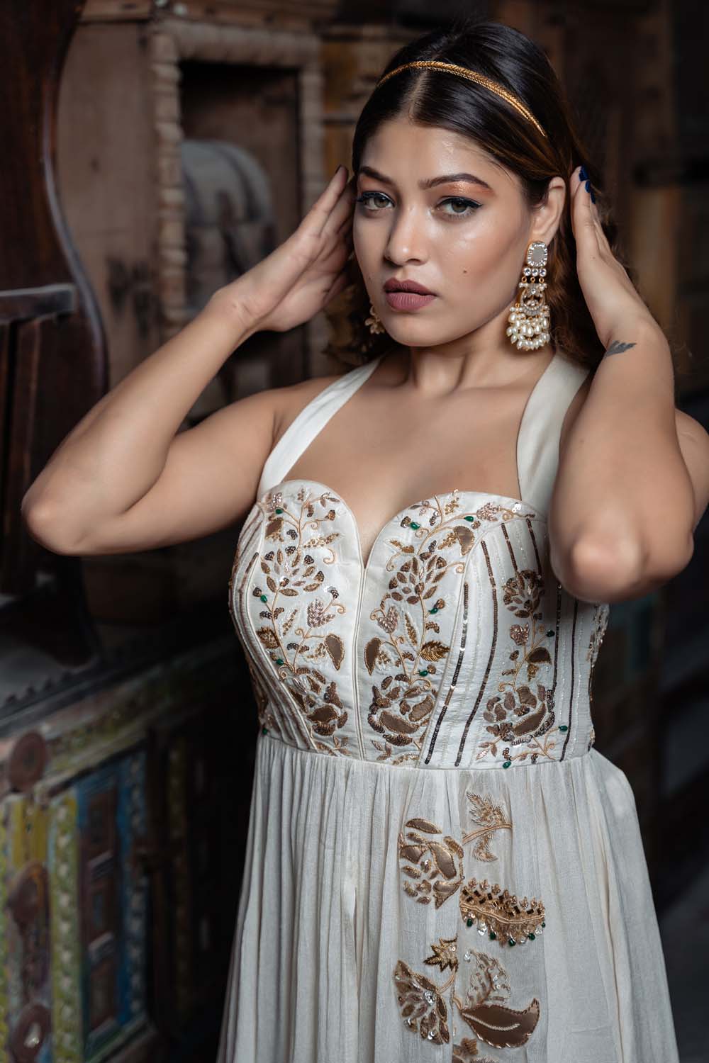 Nuria - Off White Sleeveless Anarkali Dress